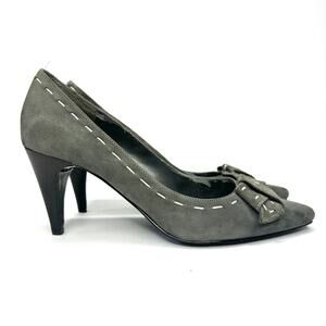 Women’s 7.5M Gray Suede Bandelino Y2K heels
